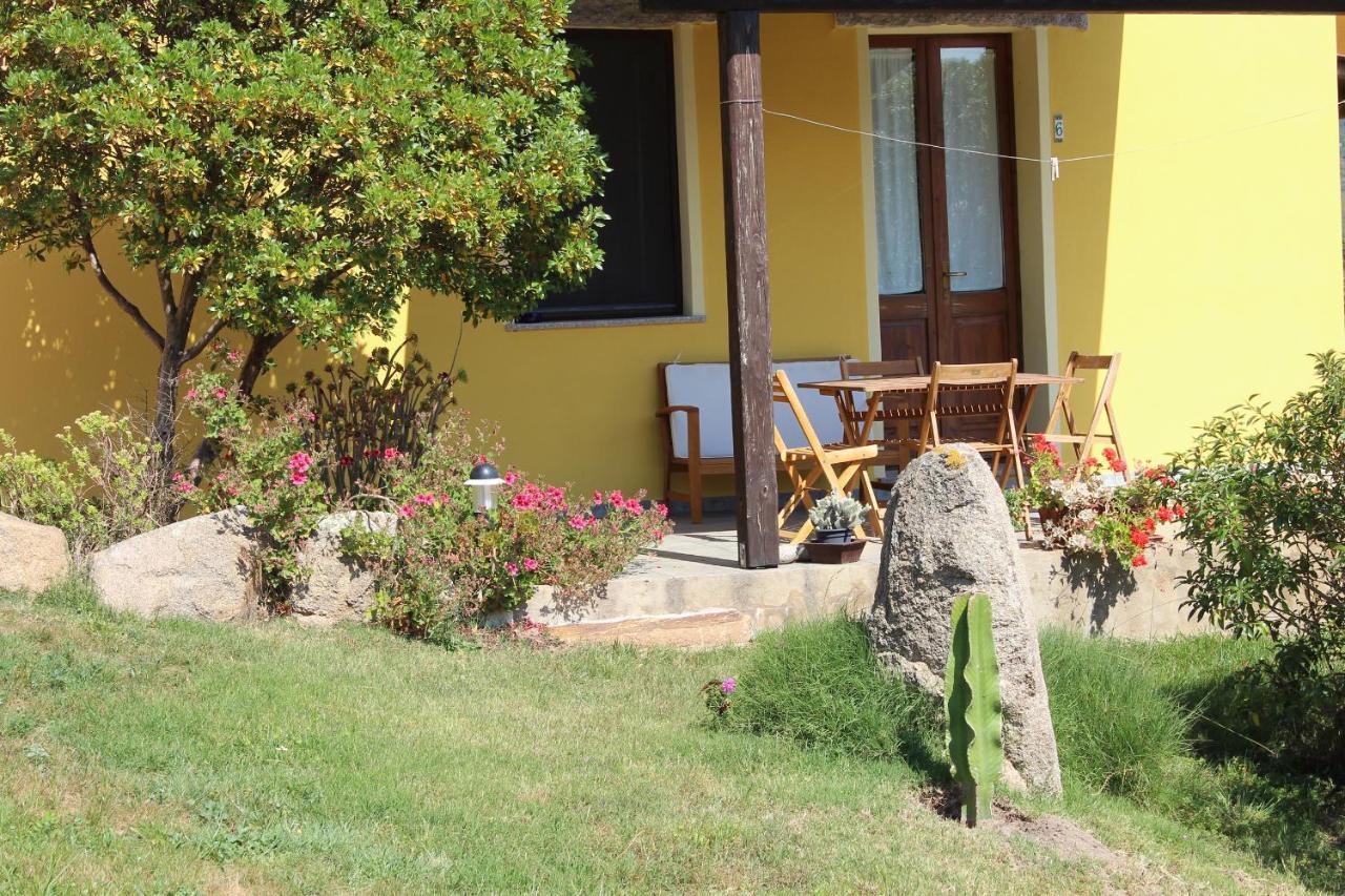 Agriturismo Campesi Casale Tra Le Vigne Aglientu Kültér fotó