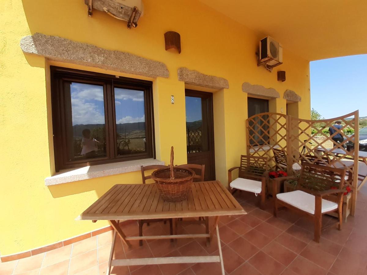 Agriturismo Campesi Casale Tra Le Vigne Aglientu Kültér fotó