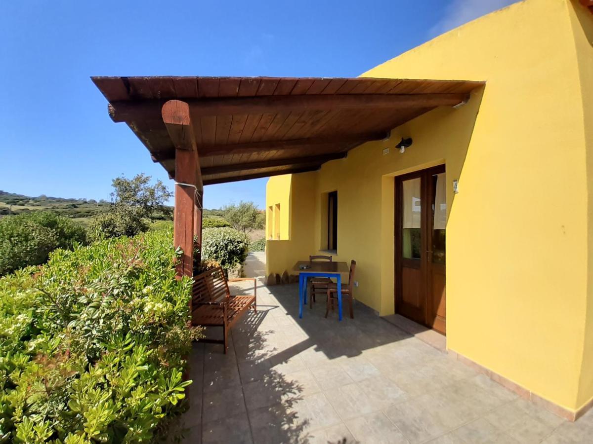 Agriturismo Campesi Casale Tra Le Vigne Aglientu Kültér fotó