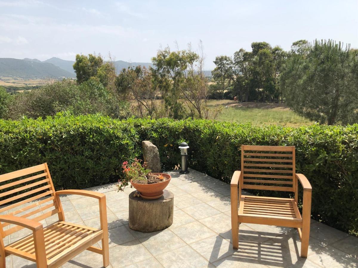 Agriturismo Campesi Casale Tra Le Vigne Aglientu Kültér fotó