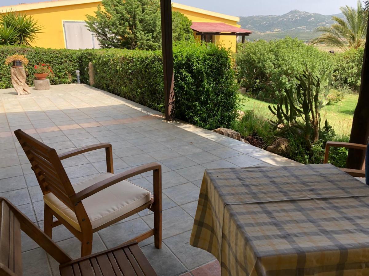 Agriturismo Campesi Casale Tra Le Vigne Aglientu Kültér fotó